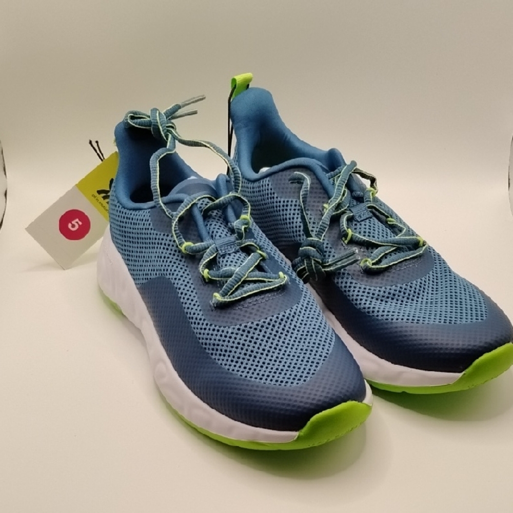 All In Motion Cushion Iq Kids Blue and Green Athletic Shoes